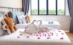 Bagan Suite